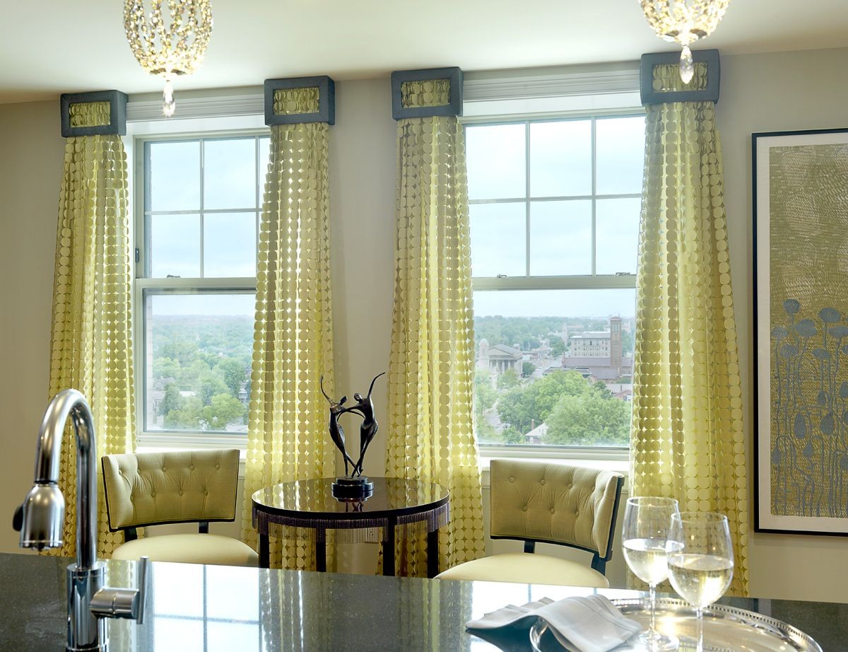Curtains windows. Модные шторы. Красивые современные шторы. Необычные шторы для гостиной. Декор "окно".